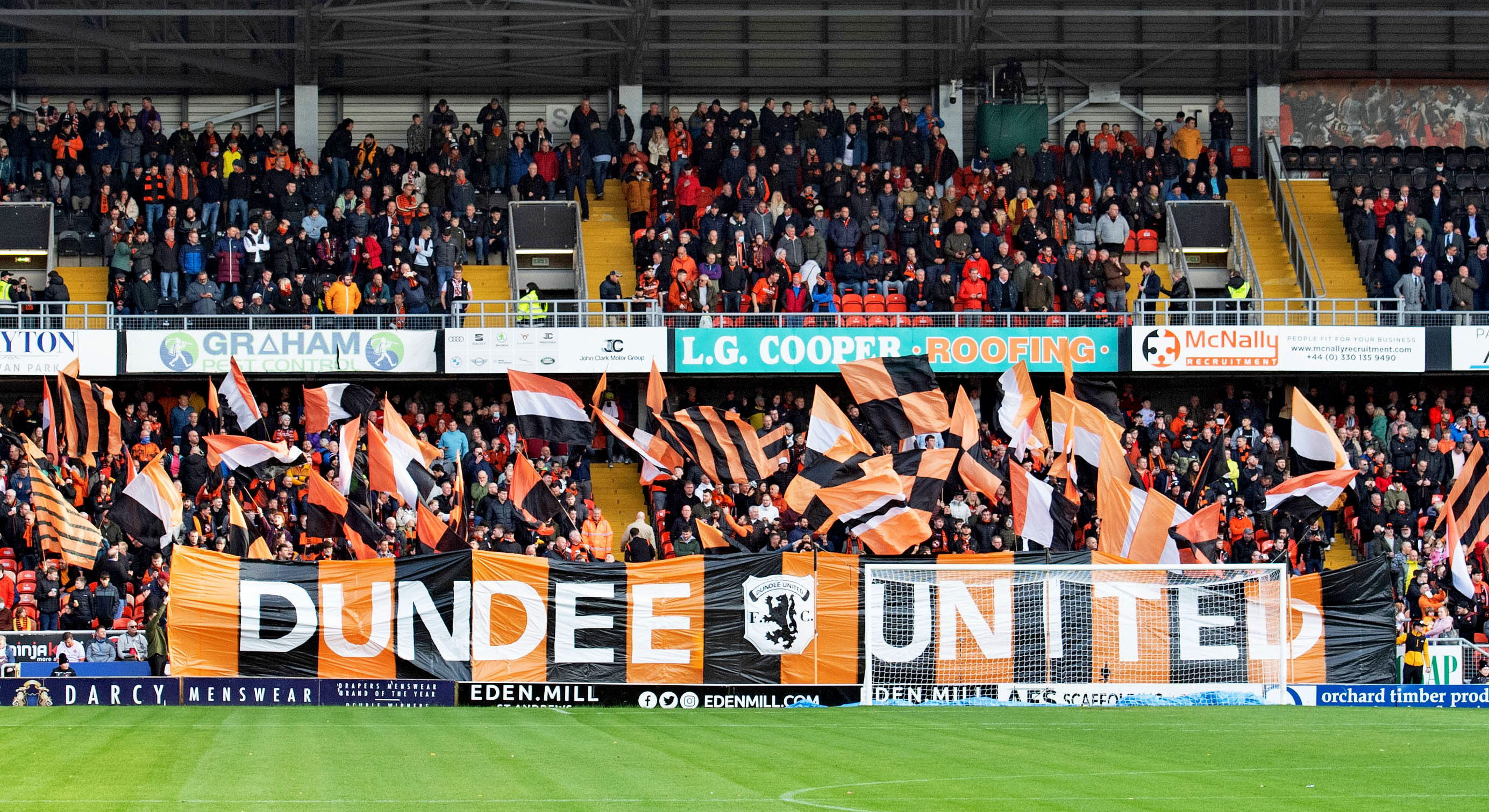 dundee2.jpg
